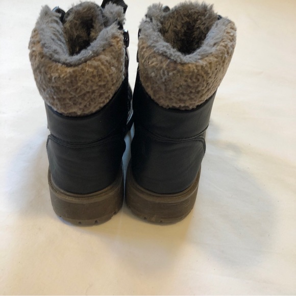 Kamik kid s boots, size 34 EU (2 US) - Picture 5 of 13